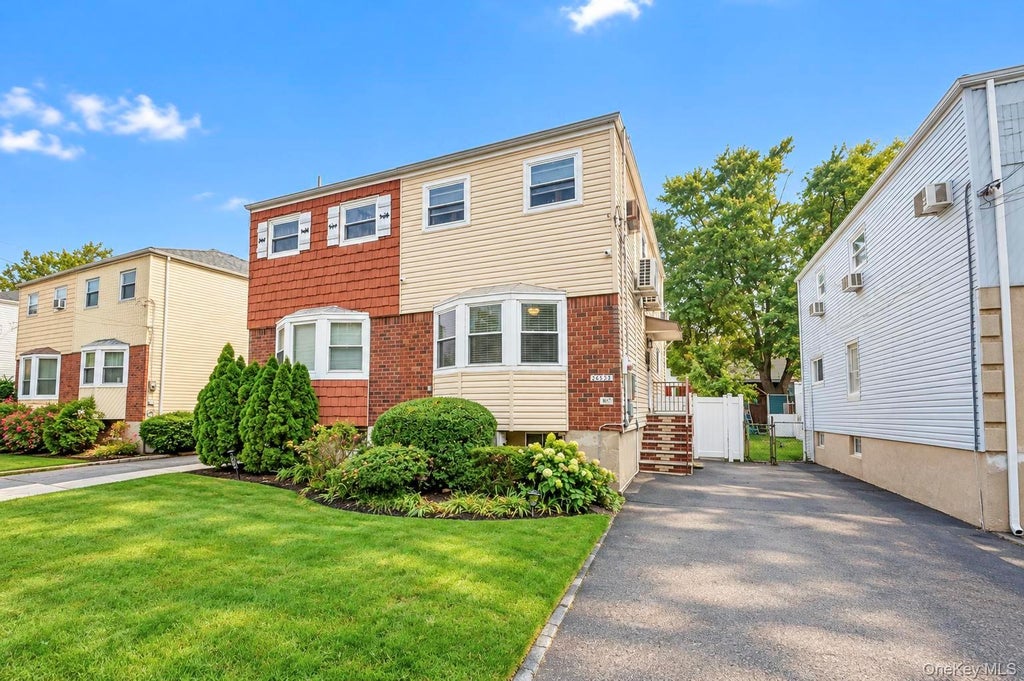 Photo of 24939 148th Road, Rosedale, NY 11422 (MLS # 1063310)
