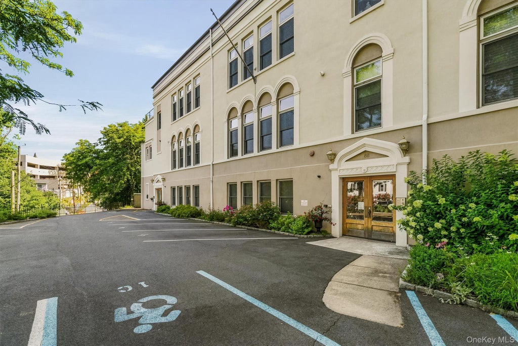 Photo of 88 Broadway #PH4, Ossining, NY 10562 (MLS # 1039859)