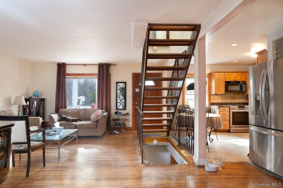 16475 Underhill Avenue