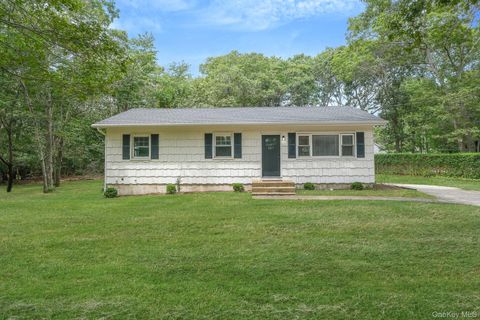 267 Accabonac Road East Hampton NY 11937