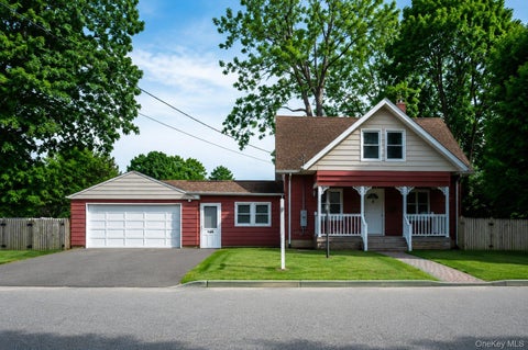 Homes For Sale - 22 Oakland Avenue<br/> Port Jefferson Station, NY 11776