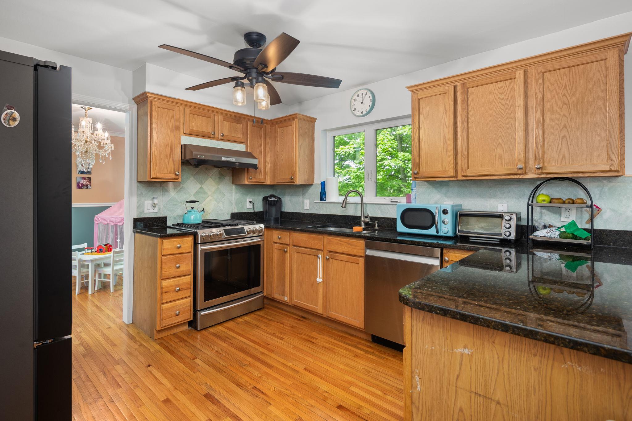 11C Piping Rock Drive, Ossining, New York image 10