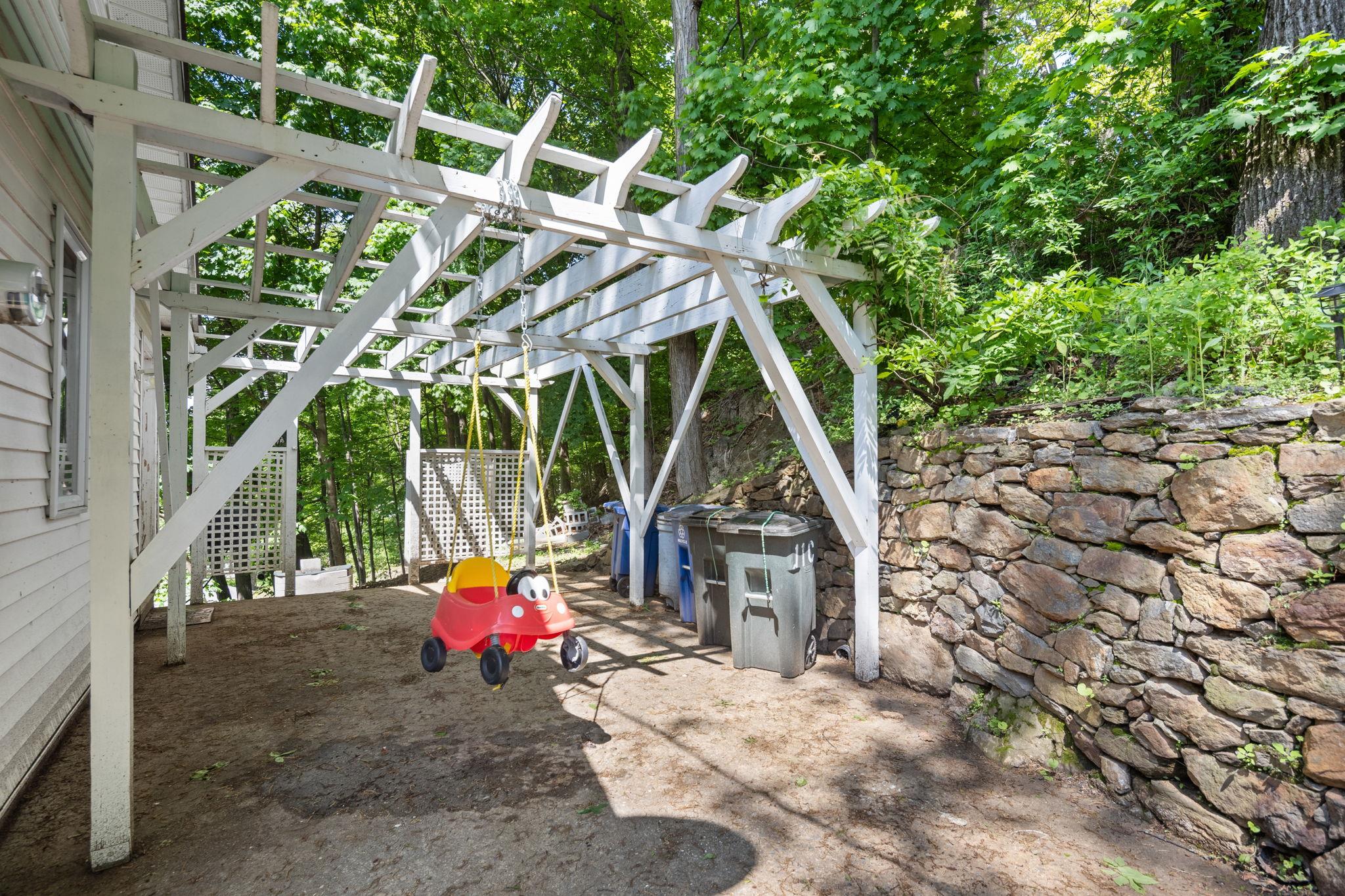11C Piping Rock Drive, Ossining, New York image 3