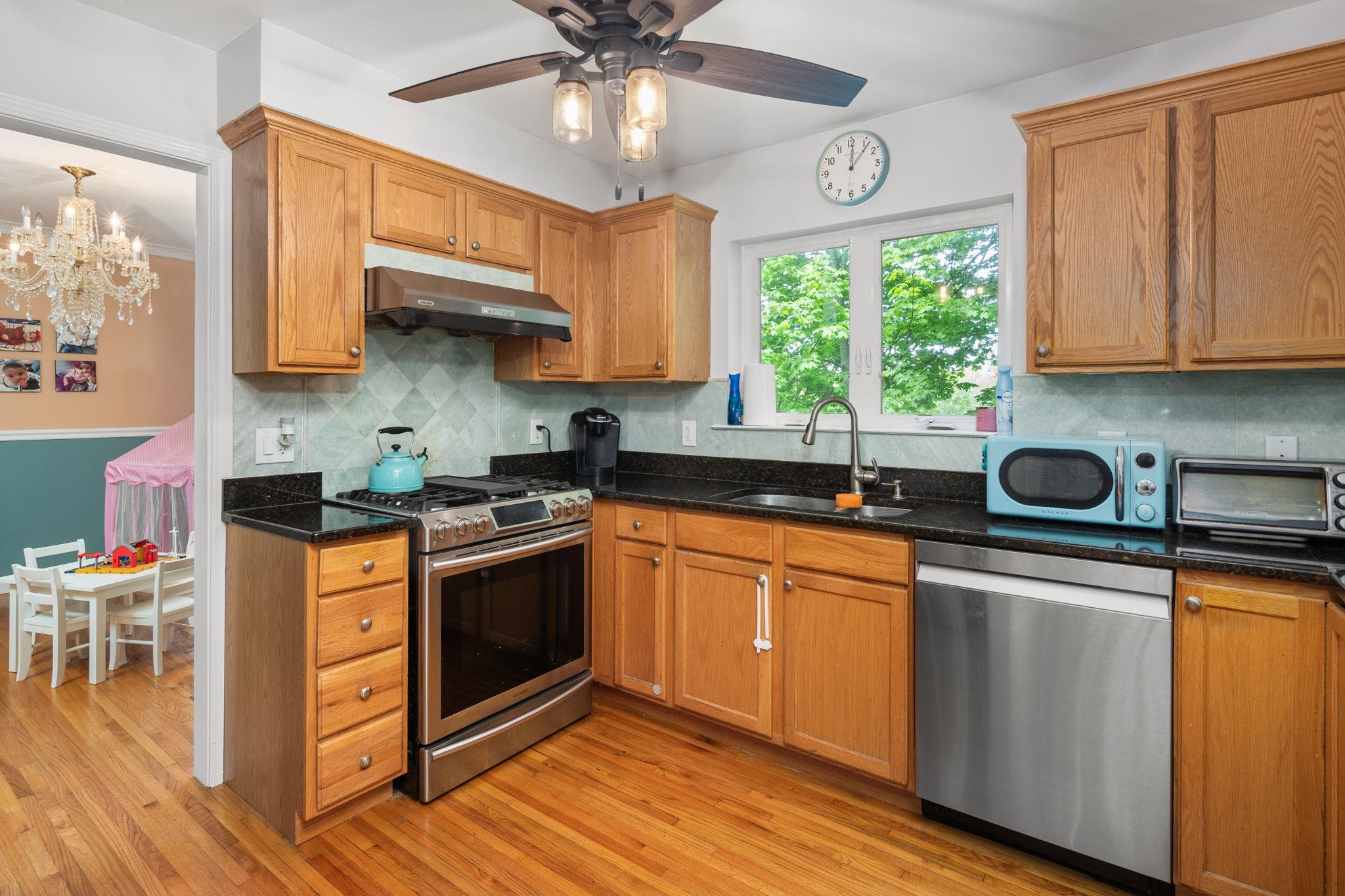 11C Piping Rock Drive, Ossining, New York image 9