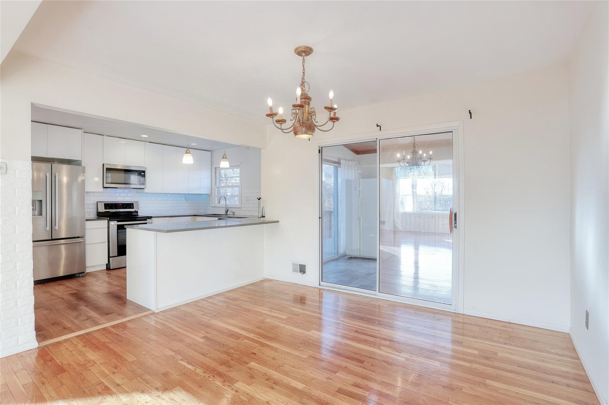 6 Robert Place, Nanuet, New York image 5