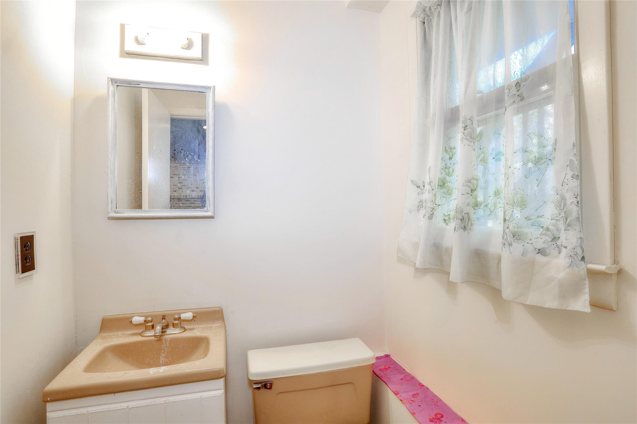 6 Robert Place, Nanuet, New York image 19