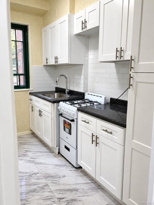 1563 METROPOLITAN AVE, BRONX, NY 10462 - Image 65f6c1f3569d0be8a97fdb21eeeb7ae1/1648836103