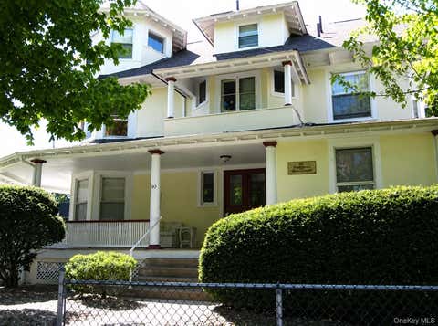Apartment For Rent - 66 N Broadway #8<br/> Rockland County, Nyack, NY 10960
