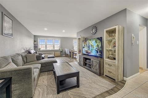 149-30 88th Street 6J Lindenwood NY 11414