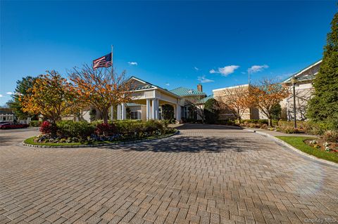 Photo of 93 Carriage Lane #Avon Lower, Plainview, NY 11803 (MLS # 897736)