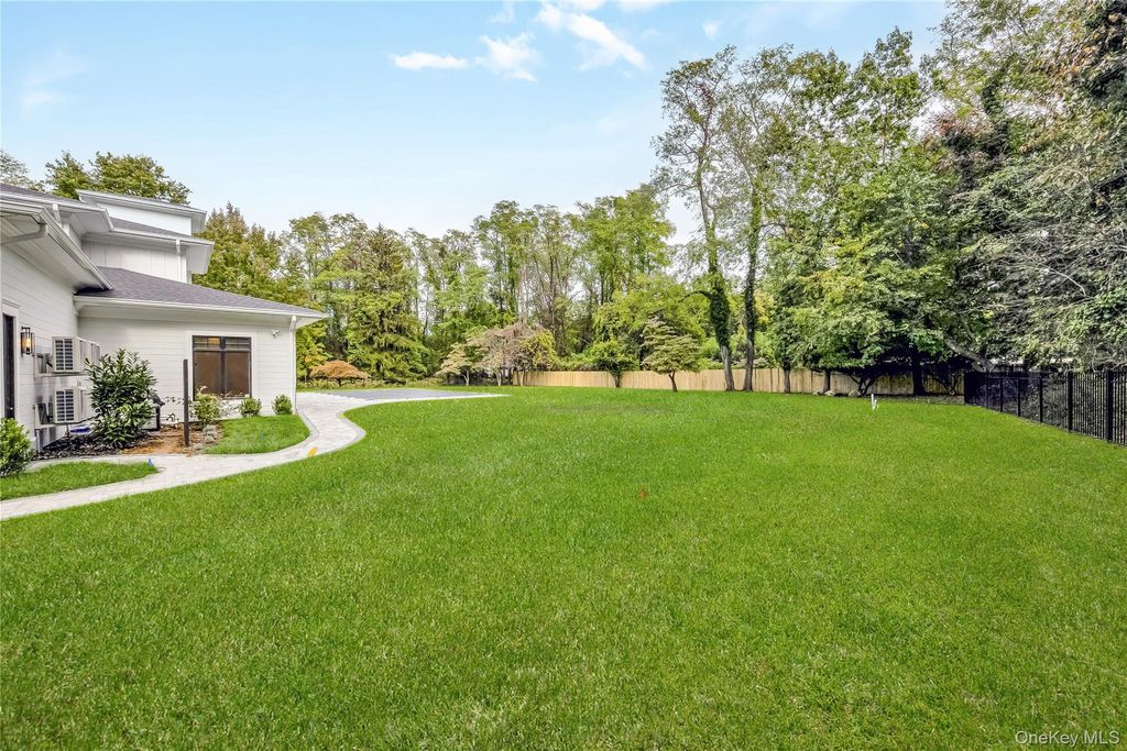 Photo of 523 Long Beach Road, Nissequogue, NY 11780 (MLS # 968825)