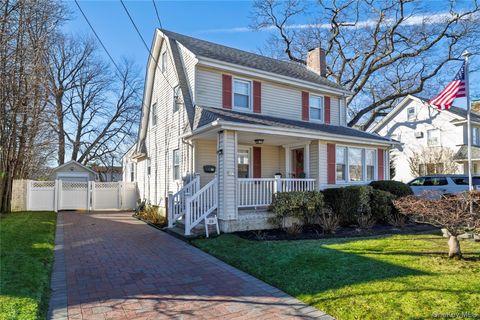 29 Norwich Avenue Lynbrook NY 11563