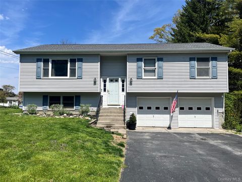Homes For Sale - 16 Darlene Drive<br/> Poughkeepsie, NY 12601