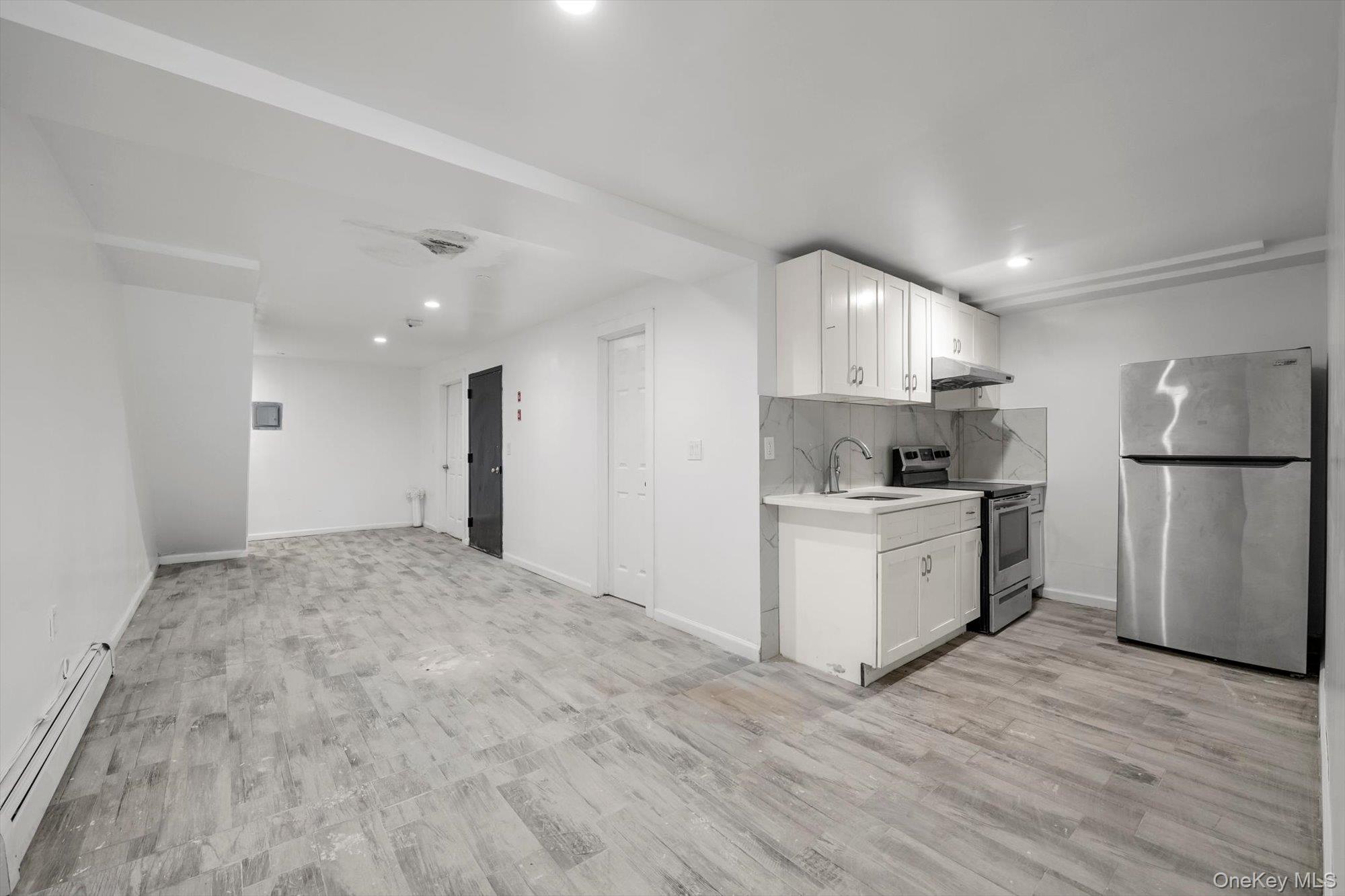 2437 Beach Channel Drive