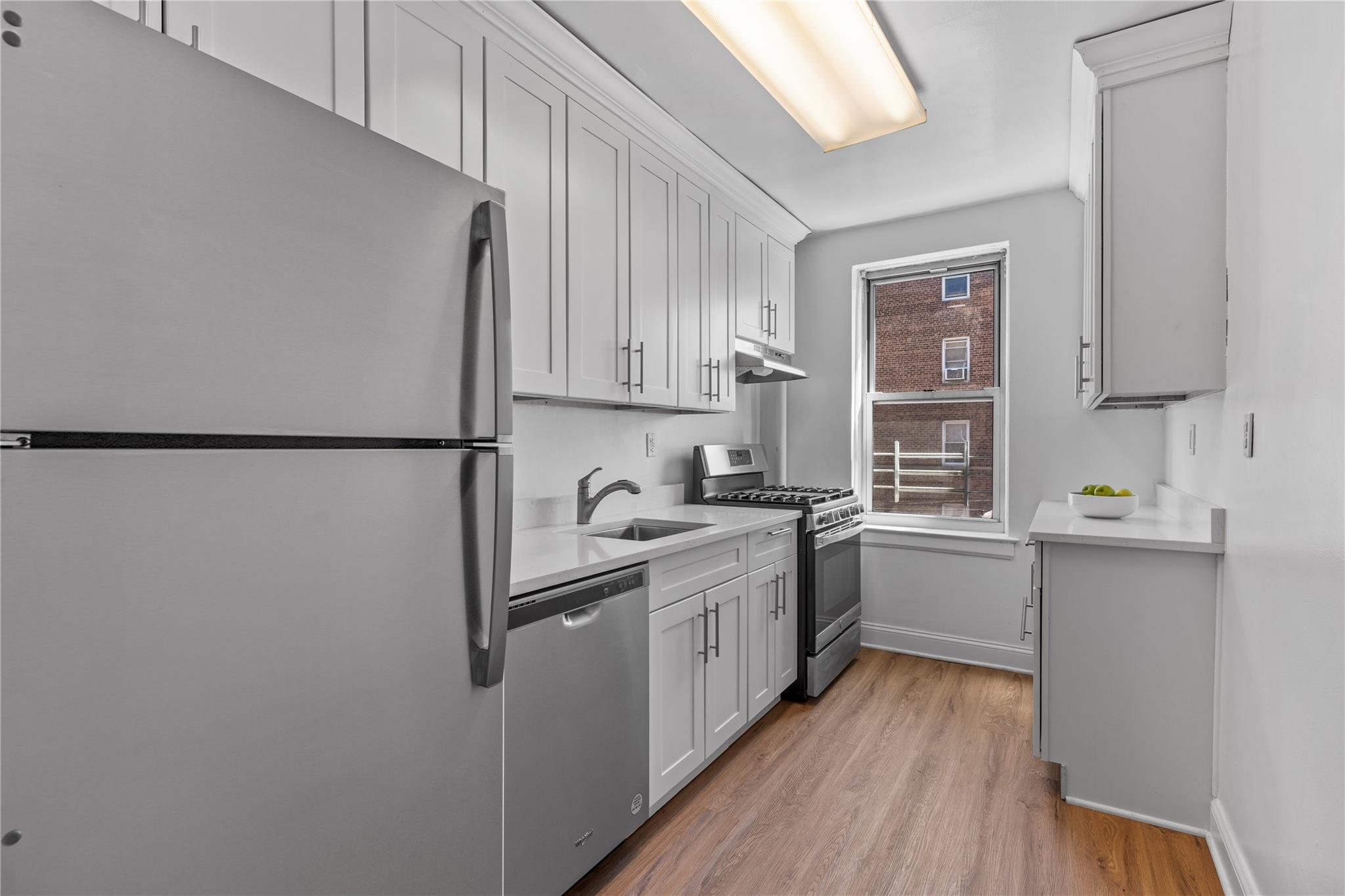 1 Vincent Road #4C, Bronxville, New York image 4