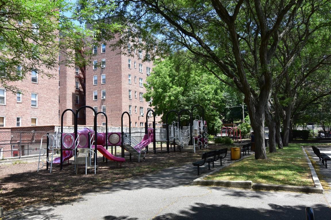 1 Vincent Road #4C, Bronxville, New York image 14