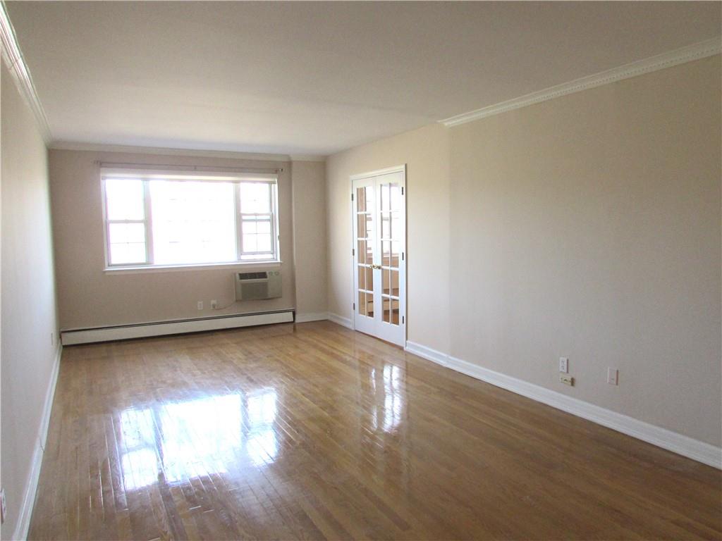 4 Consulate Drive 4A