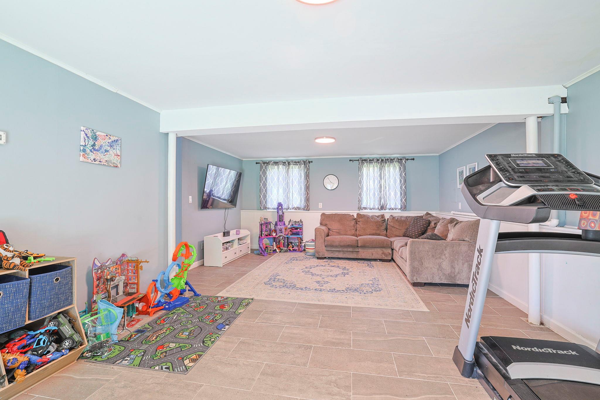 8 Country Lane, Warwick, New York image 25
