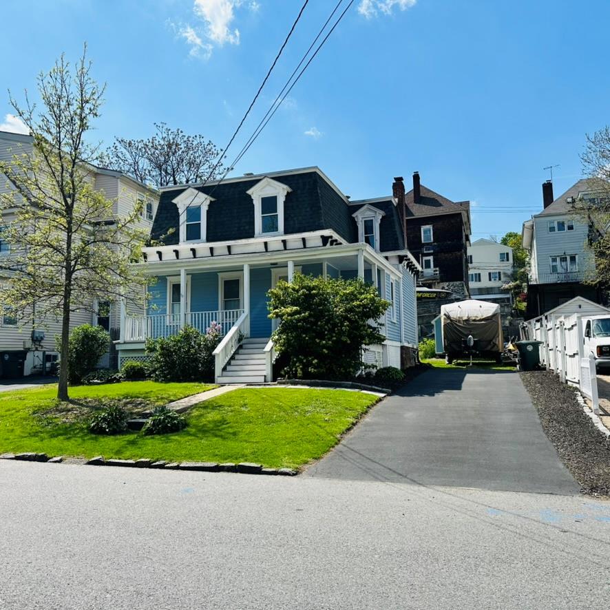 22 Spring Street
