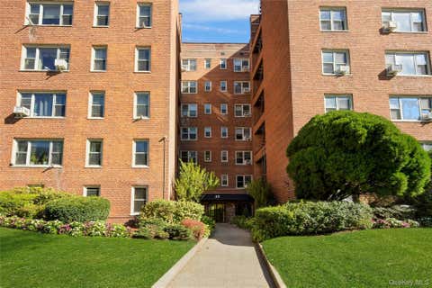 Homes For Sale - 30 N Broadway #5E<br/> White Plains, NY 10601