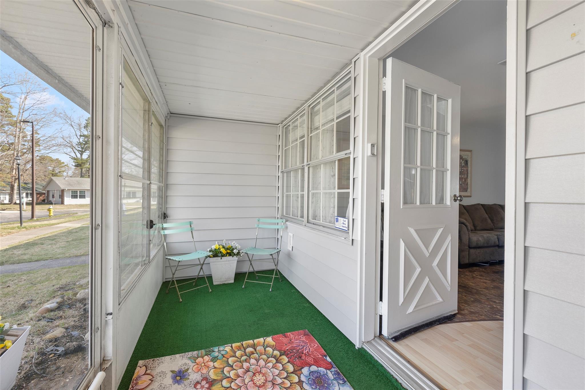 232 Blackpool Court #E, Ridge, New York image 3