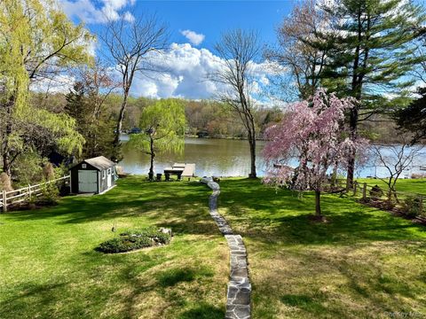 Homes For Rent - 34 Twin Lakes Road<br/> South Salem, NY 10590