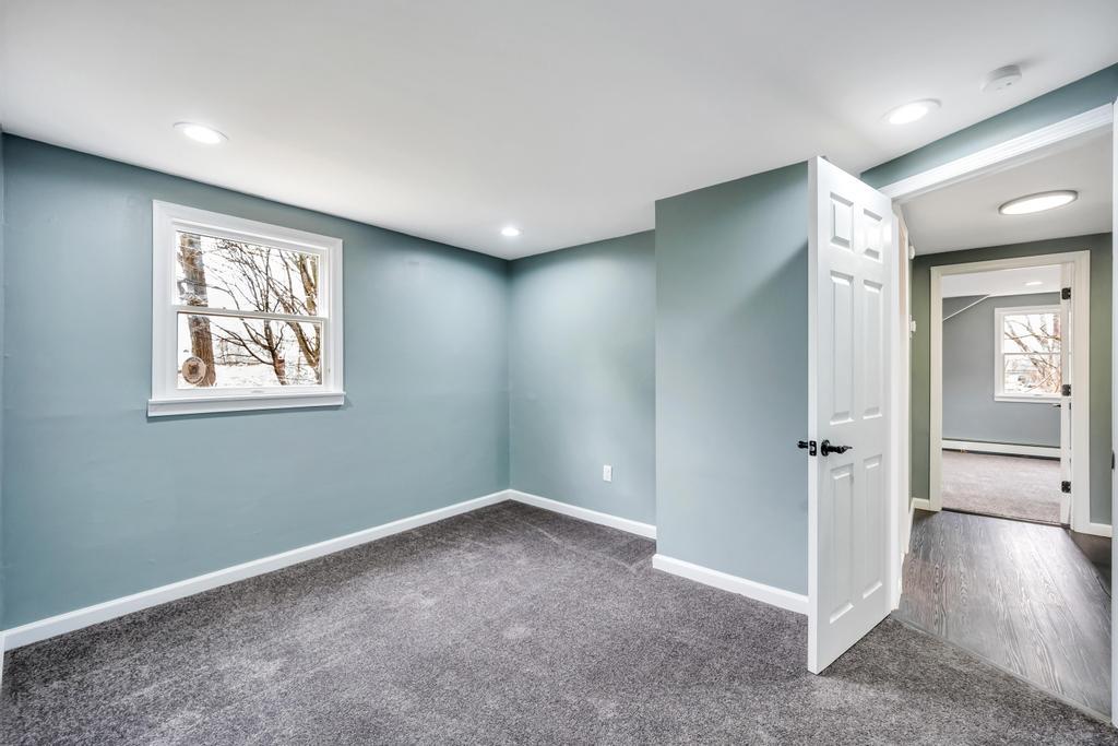 732 Glendale Road, West Babylon, New York image 28