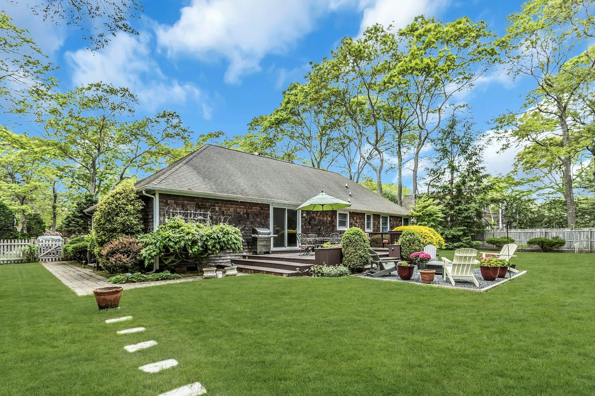 13 Delacey Avenue, East Quogue, New York image 30