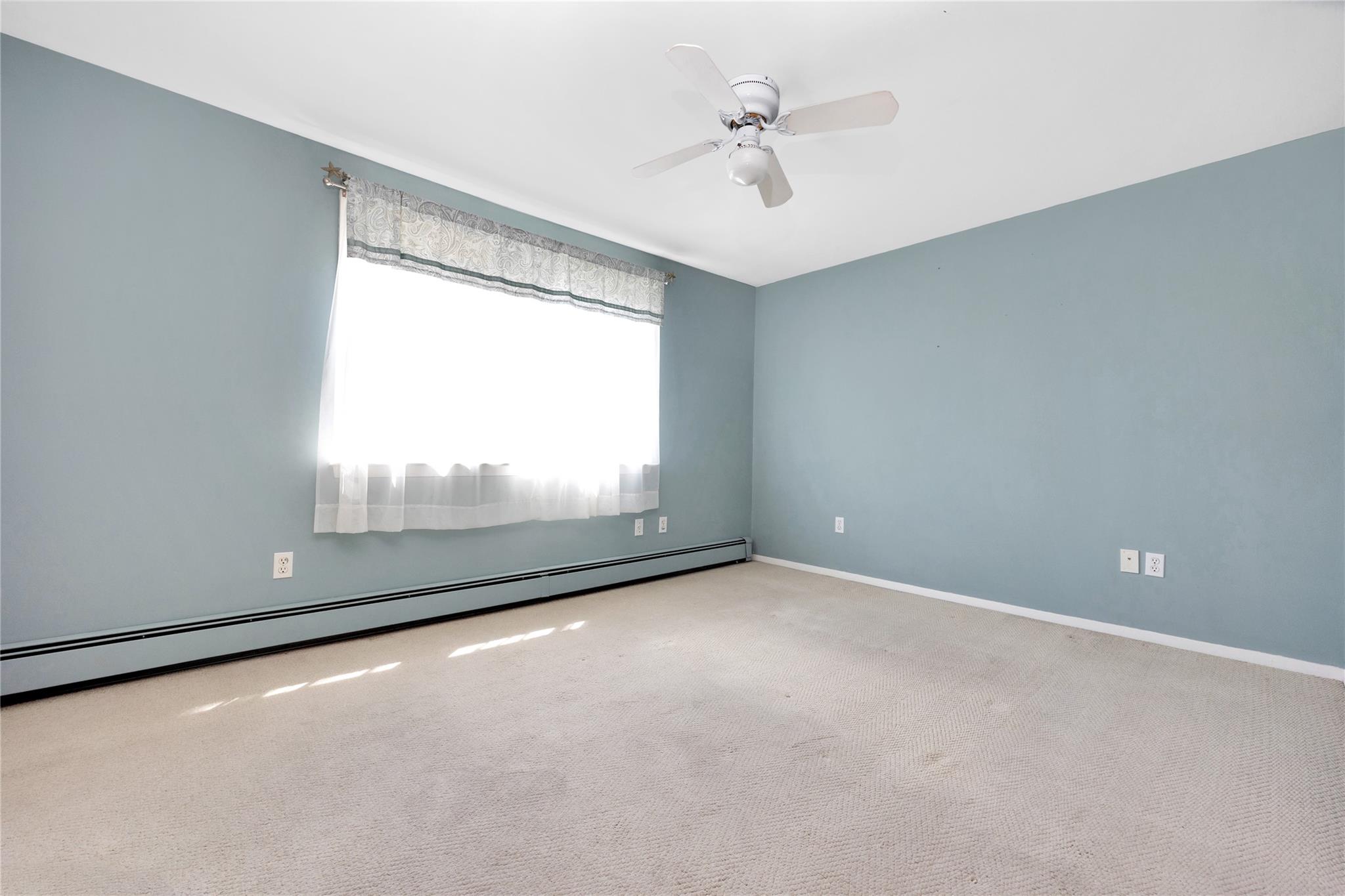 121 Sullivan Avenue, Farmingdale, New York image 21