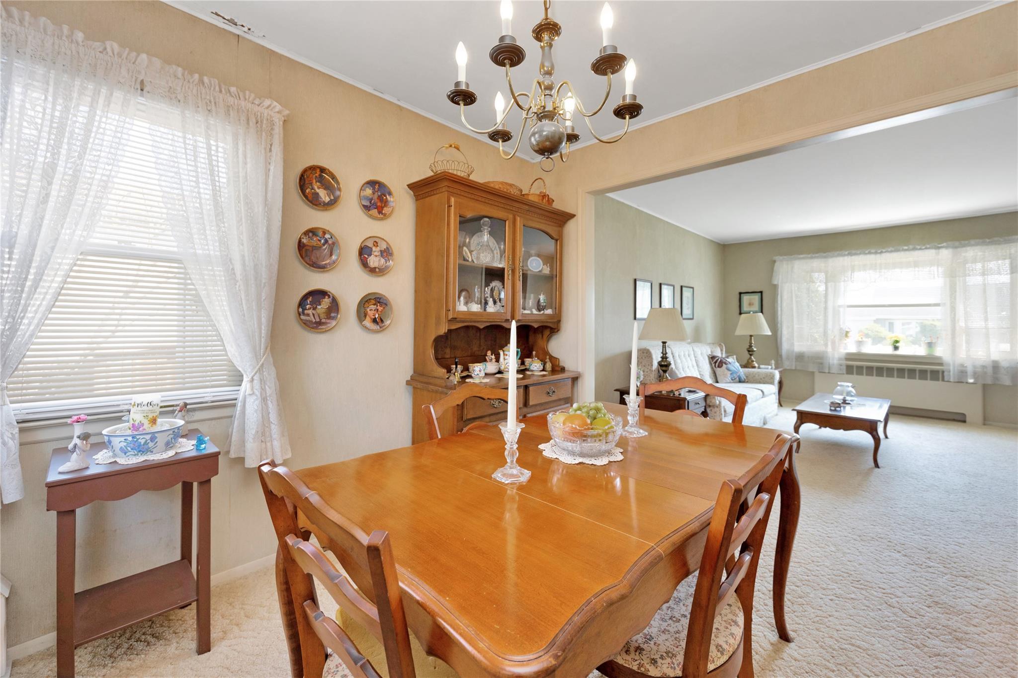 121 Sullivan Avenue, Farmingdale, New York image 7