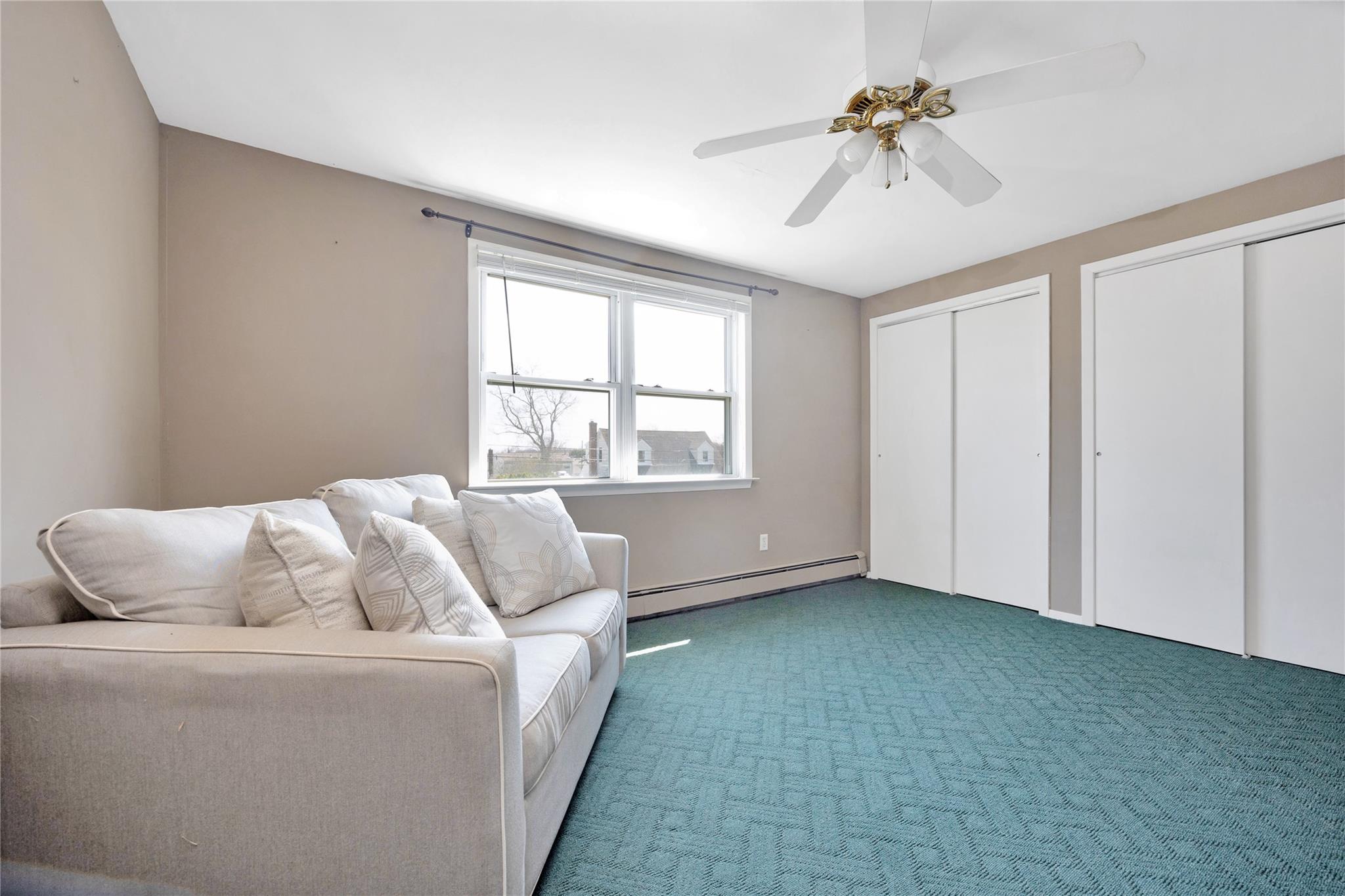121 Sullivan Avenue, Farmingdale, New York image 17