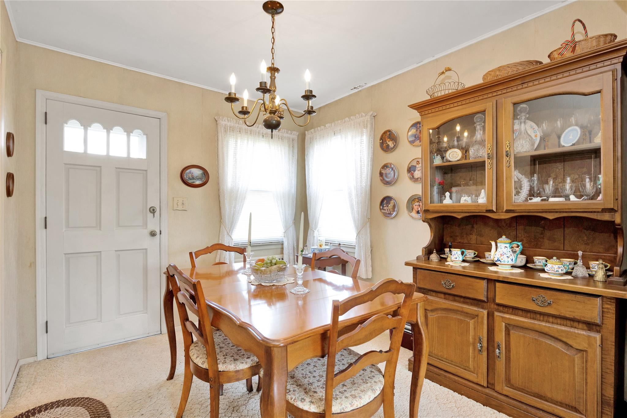 121 Sullivan Avenue, Farmingdale, New York image 8