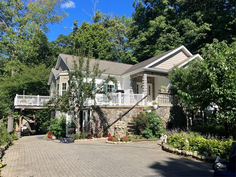 Photo of 19 Stevenkay Place, Fishkill, NY 12524 (MLS # 920671)