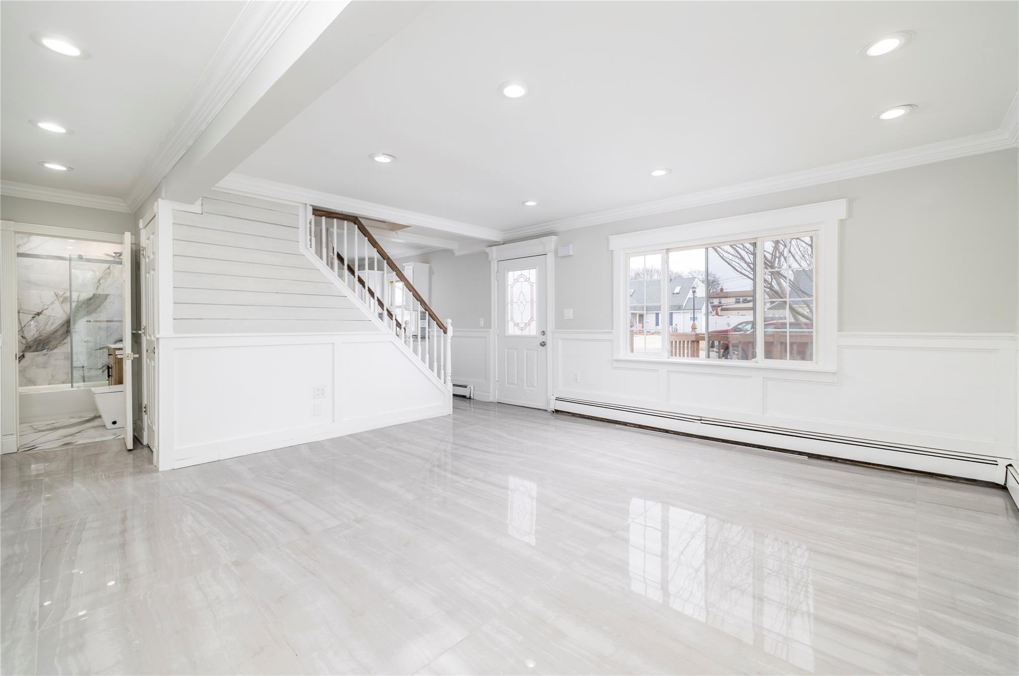 22 Peacock Lane, Hempstead, New York image 5