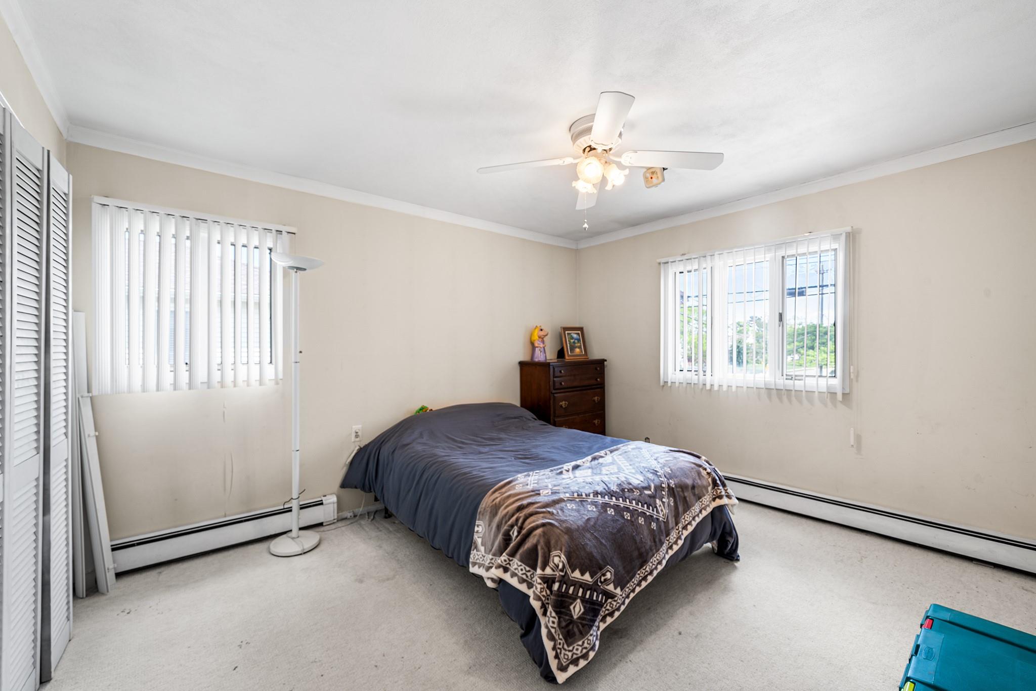 105 Farmers Avenue, Plainview, New York image 20