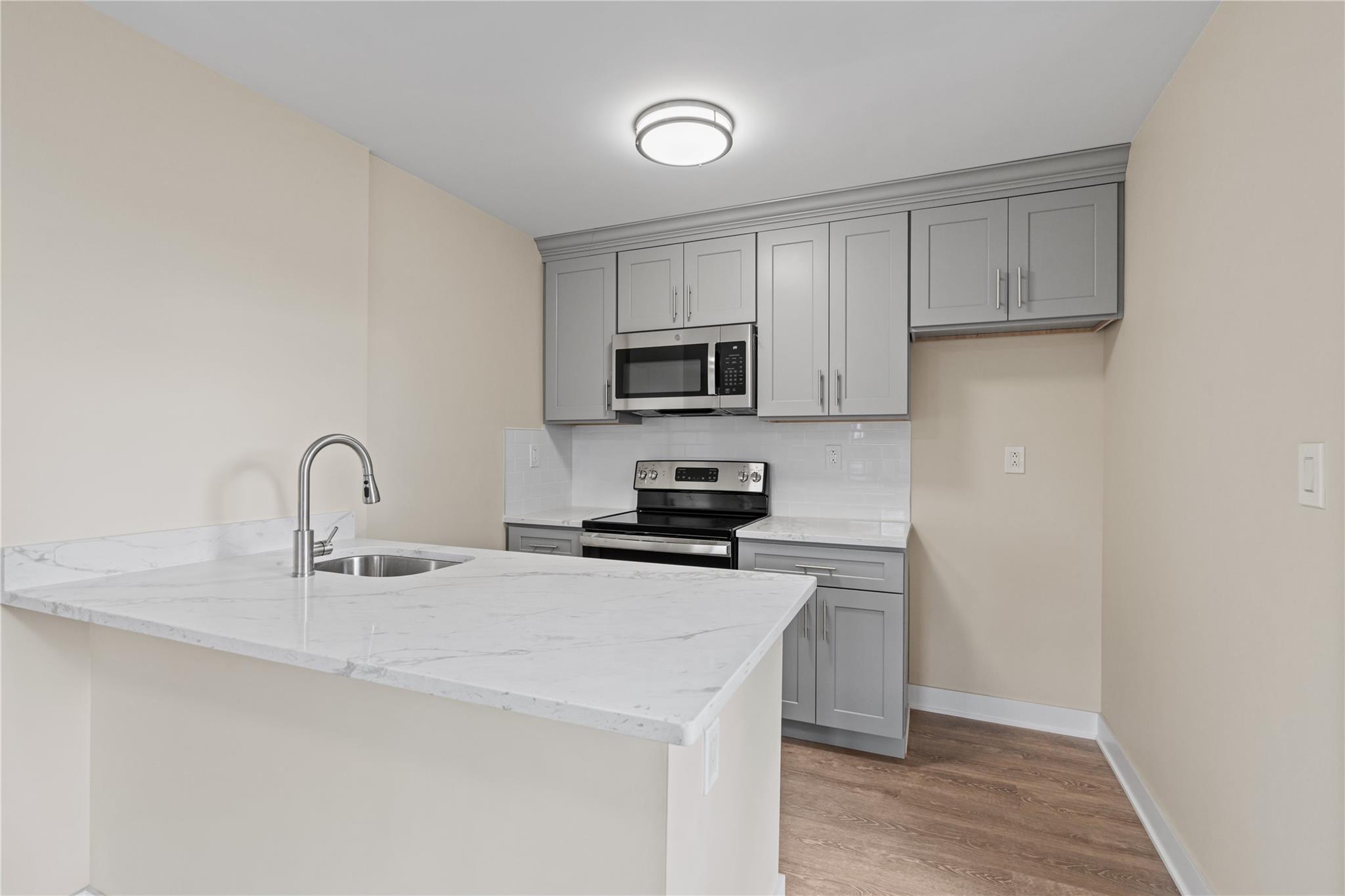 135 Wakefield Avenue 301