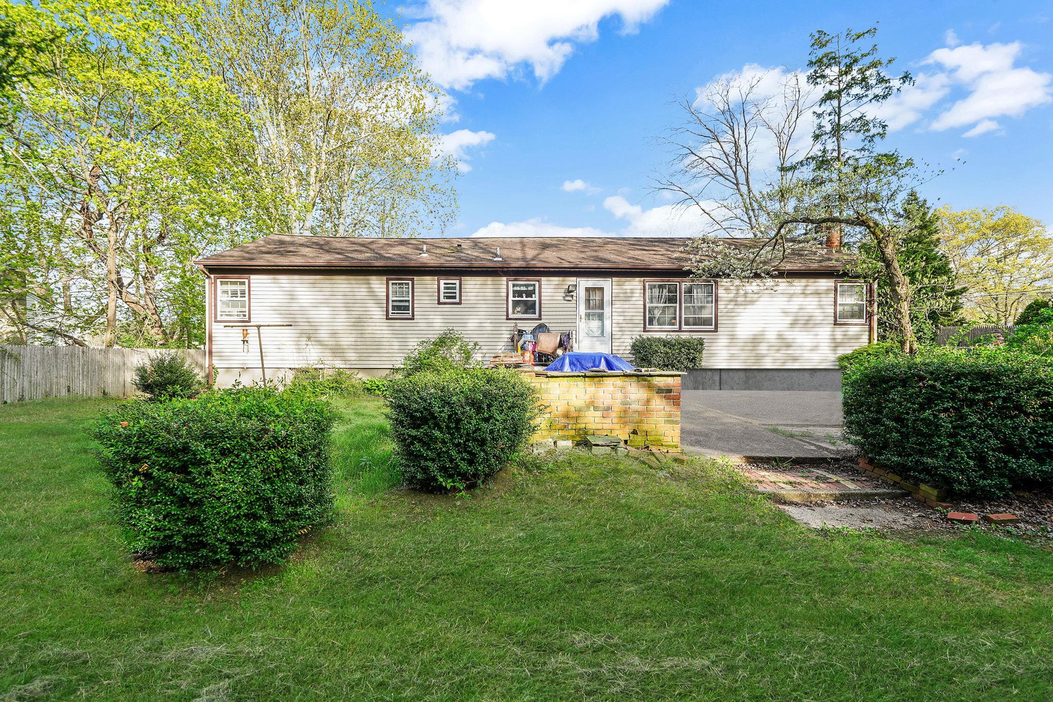 210 Oakdale Bohemia Road, Bohemia, New York image 4