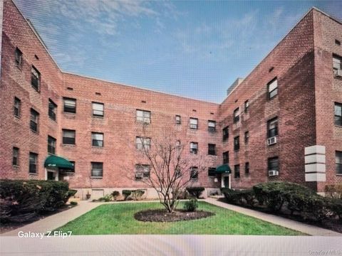 Homes For Sale - 215-09 47th Avenue #2C<br/> Bayside, NY 11361