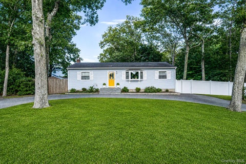 Homes For Sale - 3 Newcomb Trail<br/> Ridge, NY 11961