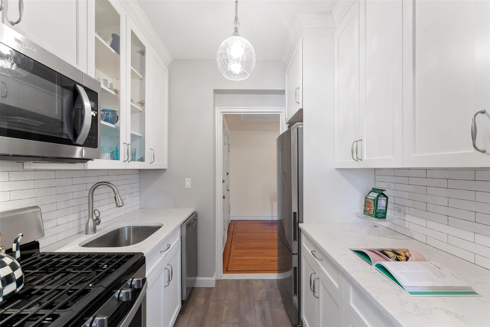 764 Palmer Road #3B, Bronxville, New York image 3