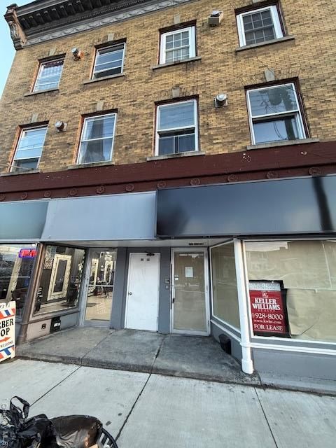 Apartment For Rent - 30 E Main Street #4<br/> Middletown, NY 10940