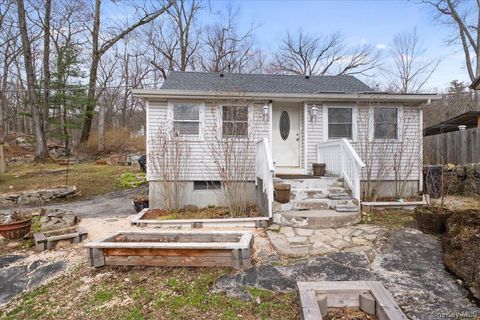 45 Laurel Road Lake Peekskill NY 10537