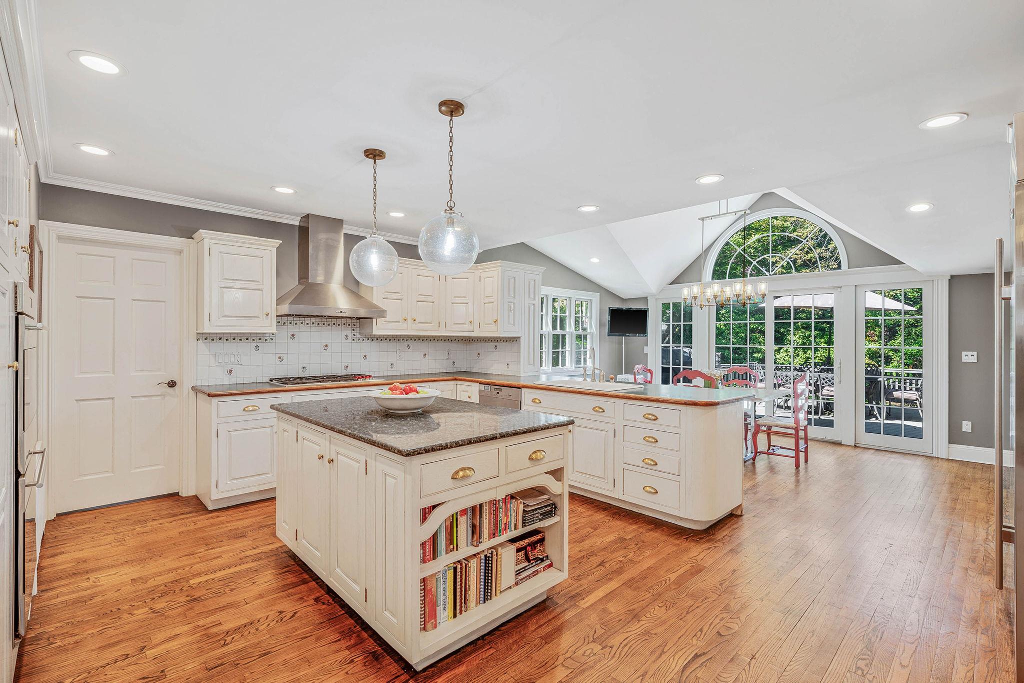 41 Westminster Road, Rockville Centre, New York image 5