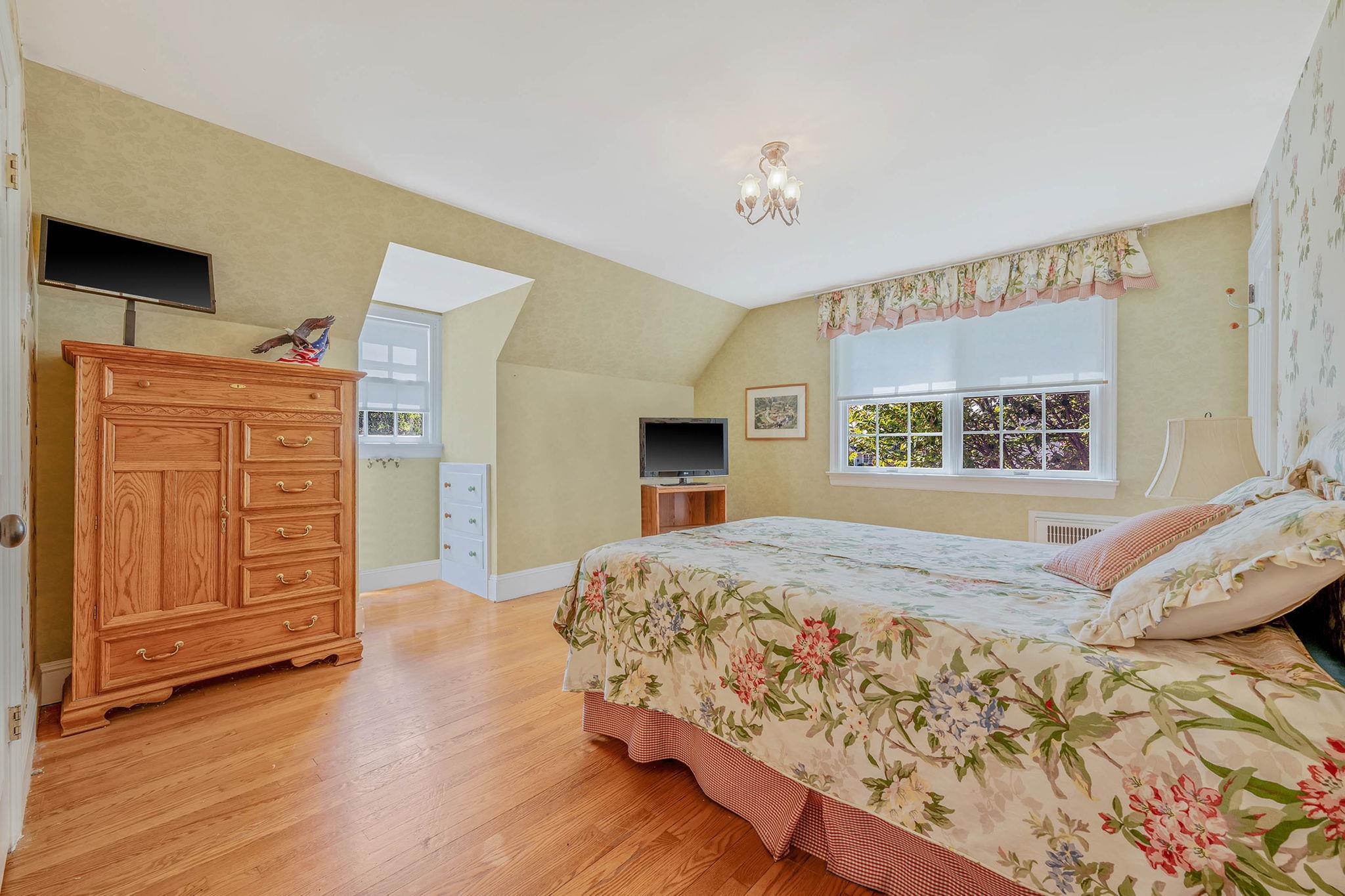 41 Westminster Road, Rockville Centre, New York image 20