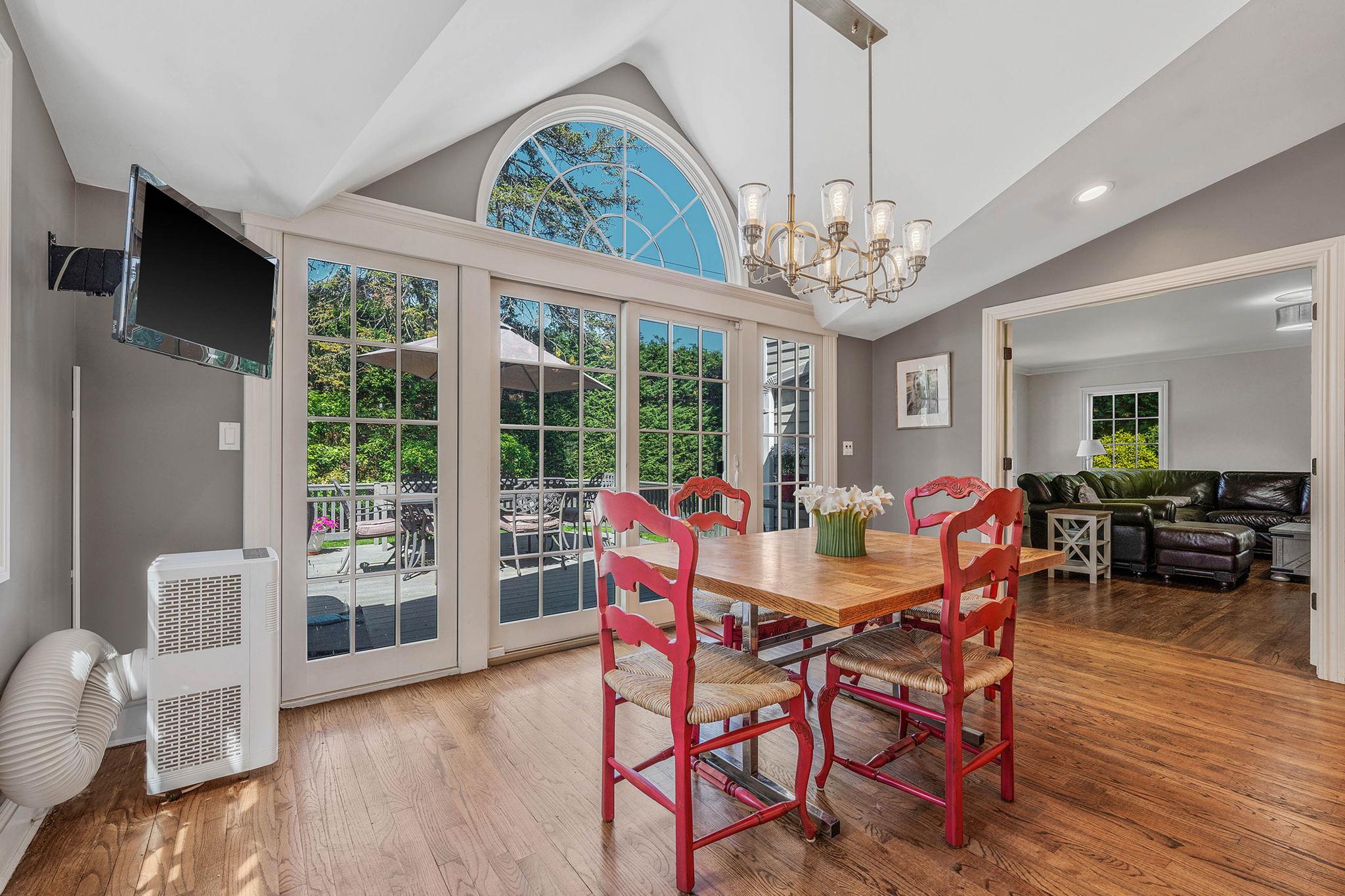 41 Westminster Road, Rockville Centre, New York image 7