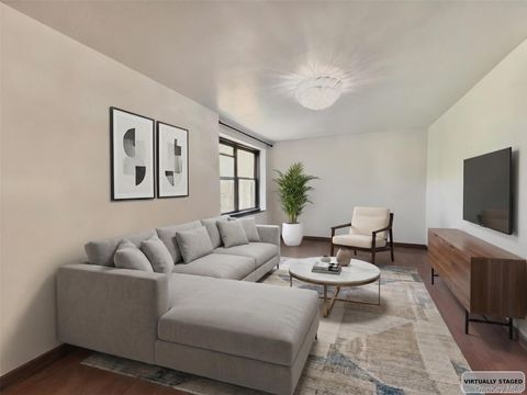 Photo of 140-14 28th Road #6G, Flushing, NY 11354 (MLS # 990570)