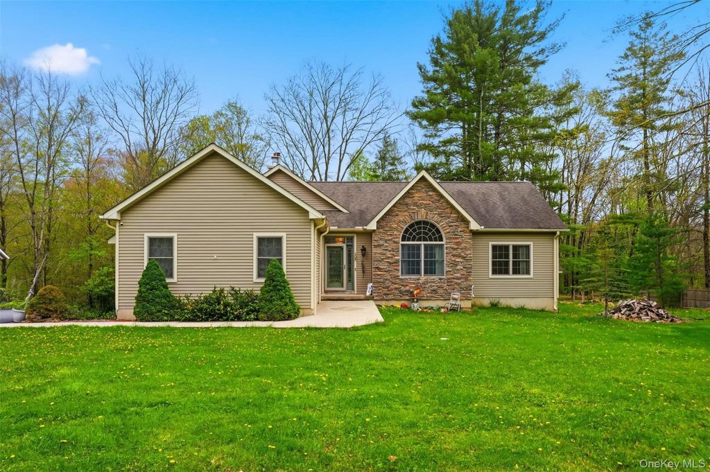Photo of 576 Burlingham Road, Bloomingburg, NY 12721 (MLS # 965775)