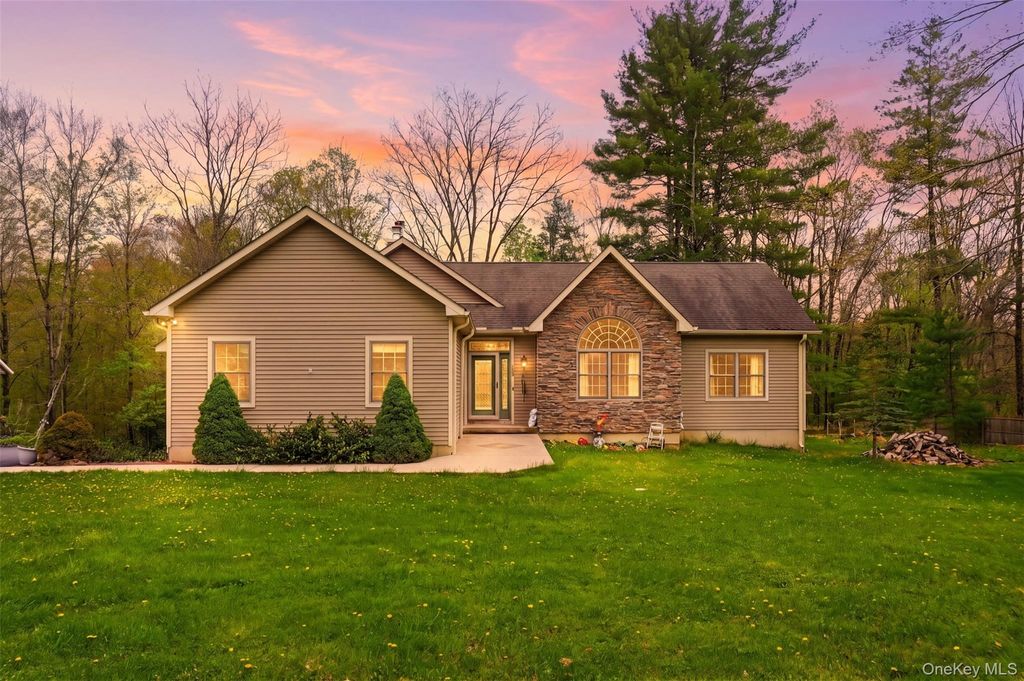 Photo of 576 Burlingham Road, Bloomingburg, NY 12721 (MLS # 965775)