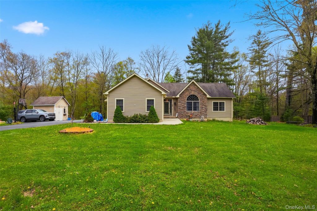 Photo of 576 Burlingham Road, Bloomingburg, NY 12721 (MLS # 965775)