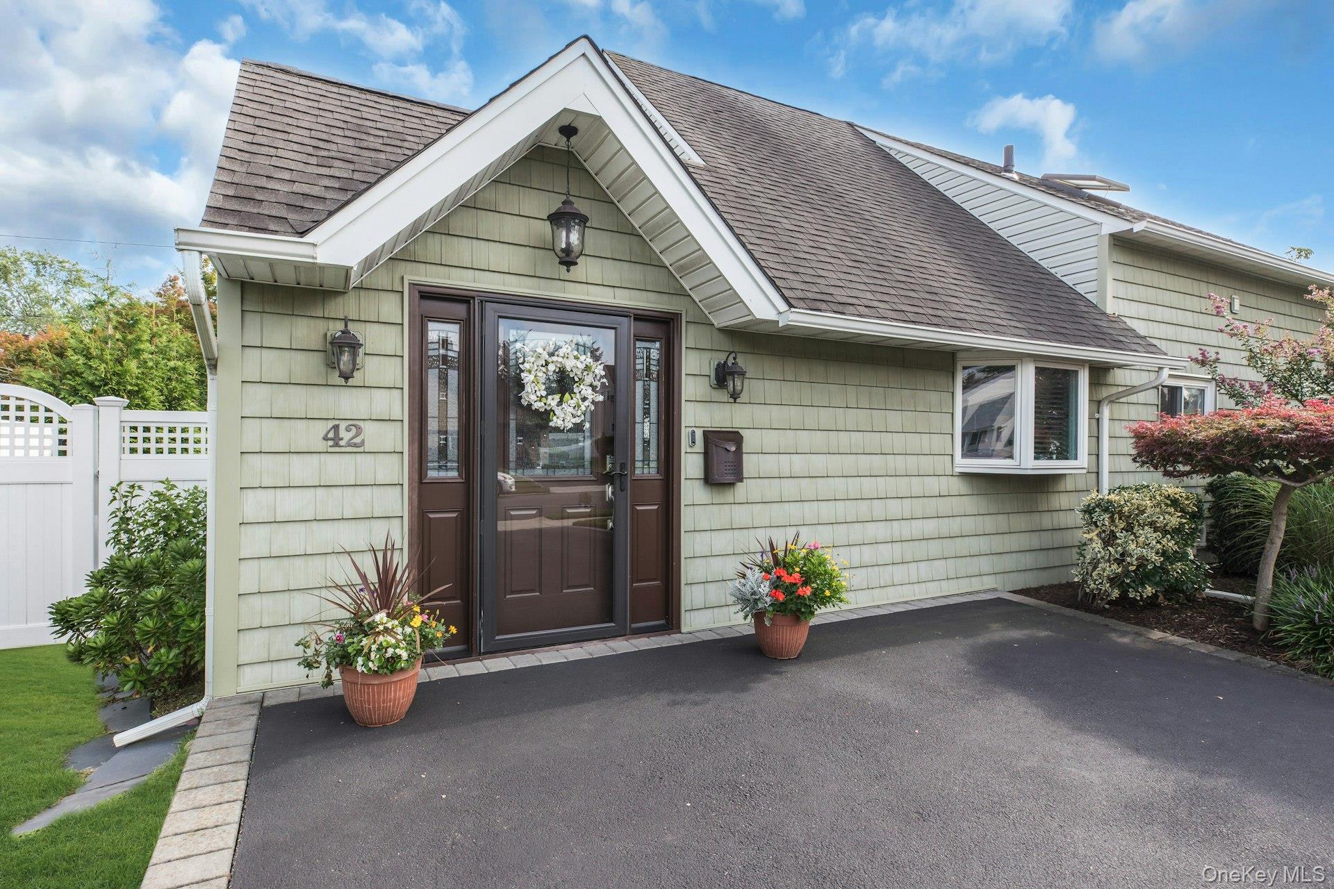 42 Dock Lane
